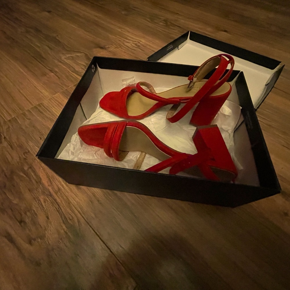 Red heels size 7 wore 1 time for prom.